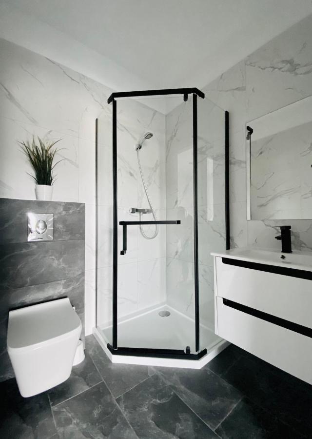 Domki Black Pearl Mielno Basen Sauna Jacuzzi Экстерьер фото