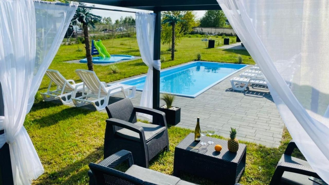 Domki Black Pearl Mielno Basen Sauna Jacuzzi Экстерьер фото